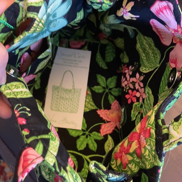 Vera Bradley. NWT. Sherry style. Botanica print. - Picture 3 of 3